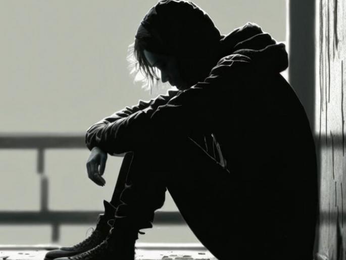 Students are involved in drug addiction | अमली पदार्थांच्या विळख्यात अडकताहेत विद्यार्थी