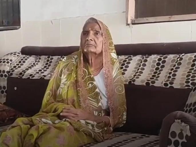 agra son millionaire luxurious house yet forced to live in old age home | हृदयद्रावक! चारही मुलं करोडपती पण आई वृद्धाश्रमात; 88 वर्षांच्या महिलेची डोळे पाणावणारी गोष्ट agra son millionaire luxurious house yet forced to live in old age home | हृदयद्रावक! चारही मुलं करोडपती पण आई वृद्धाश्रमात; 88 वर्षांच्या महिलेची डोळे पाणावणारी गोष्ट
