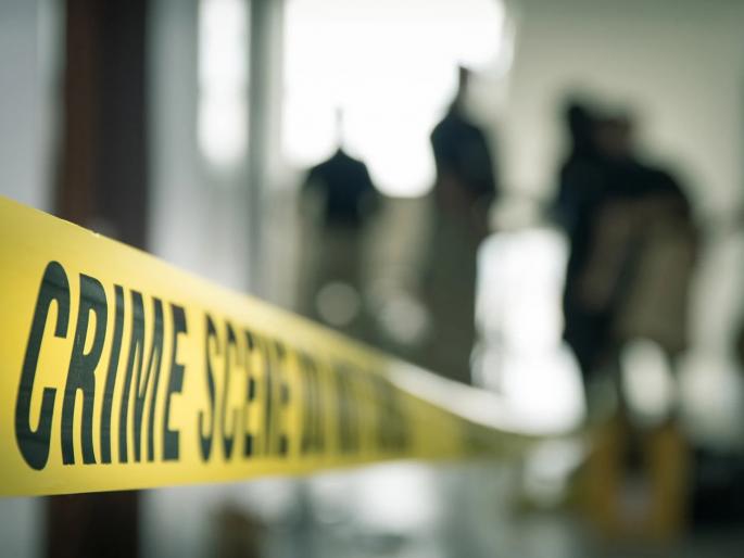 A man was attacked just for asking a simple question | ‘आज तुला कायमचाच संपवतो’ म्हणत चाकूने वार A man was attacked just for asking a simple question | ‘आज तुला कायमचाच संपवतो’ म्हणत चाकूने वार