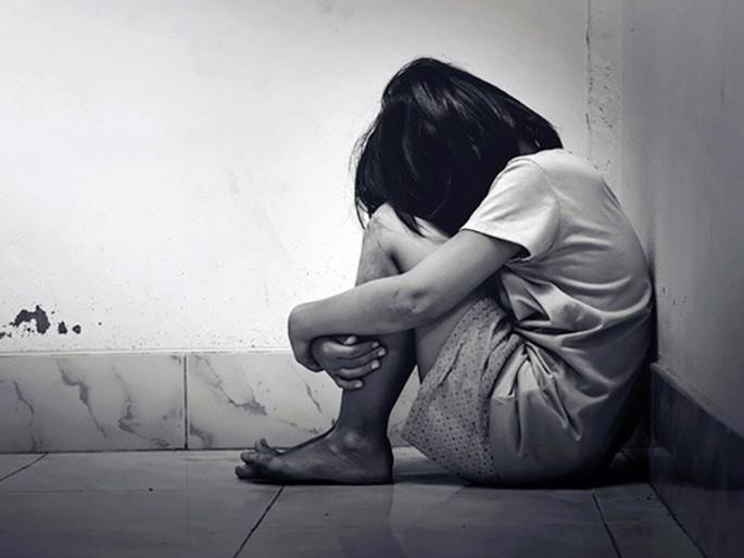 A minor girl was molested, the accused was jailed in two days | अल्पवयीन मुलीचा विनयभंग, आरोपीचा दोन दिवसात लावला छडा A minor girl was molested, the accused was jailed in two days | अल्पवयीन मुलीचा विनयभंग, आरोपीचा दोन दिवसात लावला छडा
