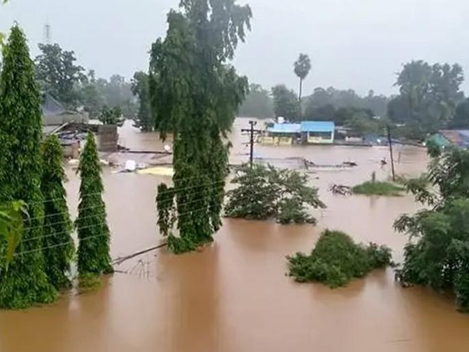 Bhamragarh, adopted by the governor, gone through severe flood condition every year! | राज्यपालांनी दत्तक घेतलेल्या भामरागडला पुरामुळे प्राण कंठात अन् अश्रू डोळ्यांत ! Bhamragarh, adopted by the governor, gone through severe flood condition every year! | राज्यपालांनी दत्तक घेतलेल्या भामरागडला पुरामुळे प्राण कंठात अन् अश्रू डोळ्यांत !