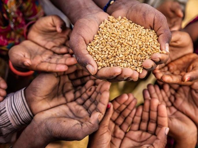 Grains were not distributed, beneficiaries' bags were empty | धान्य वाटले नाही, लाभार्थ्यांची झोळी रिकामी Grains were not distributed, beneficiaries' bags were empty | धान्य वाटले नाही, लाभार्थ्यांची झोळी रिकामी