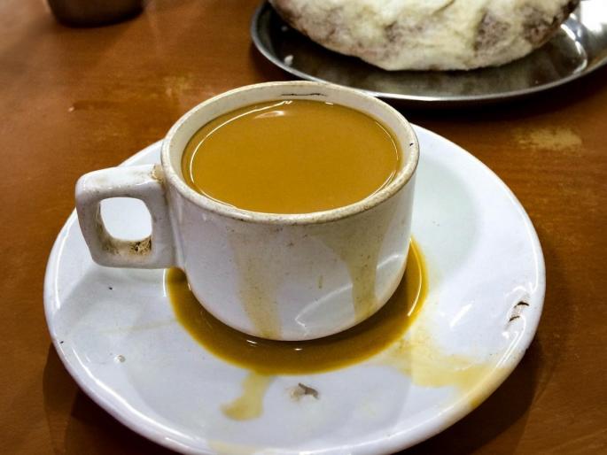 viral recipe of hydrabad's famous dum ki chai, how to make dum ki chai, hydrabadi dum ki chai recipe | दम बिर्याणीसारखाच भन्नाट 'दम की चाय', भाजून काढणाऱ्या उन्हात ‘दम’चहाची व्हायरल चर्चा