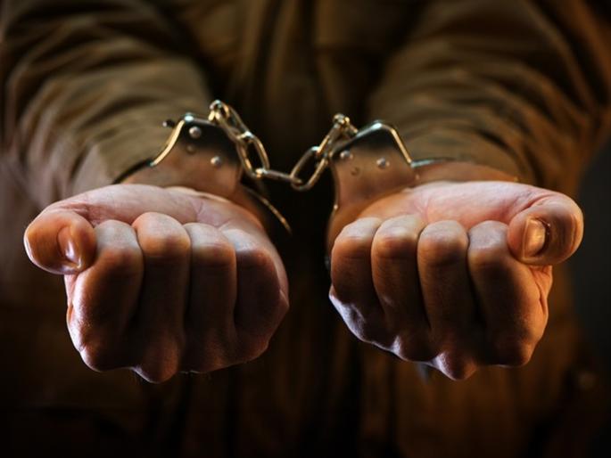 Vehicle Theft arrested by Crime Branch | वाहनचोरीचा गुन्हे शाखेच्या युनिट ५ ने लावला छडा Vehicle Theft arrested by Crime Branch | वाहनचोरीचा गुन्हे शाखेच्या युनिट ५ ने लावला छडा