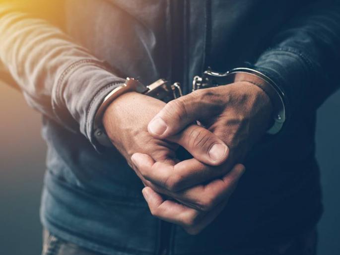 Roaming the city at dawn, Accuse arrested | तडीपार असताना शहरात फिरला, अन्नू काल्या तुरुंगात पोहोचला Roaming the city at dawn, Accuse arrested | तडीपार असताना शहरात फिरला, अन्नू काल्या तुरुंगात पोहोचला