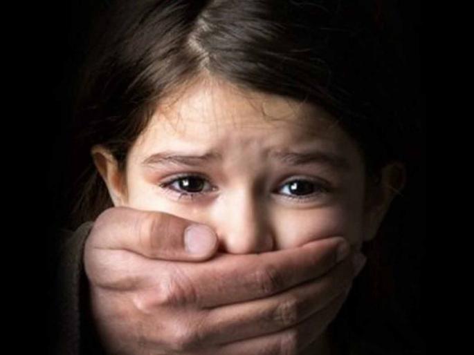A minor girl was molested by her maternal uncle | अल्पवयीन मुलीवर चुलत मामानेच केला अत्याचार A minor girl was molested by her maternal uncle | अल्पवयीन मुलीवर चुलत मामानेच केला अत्याचार