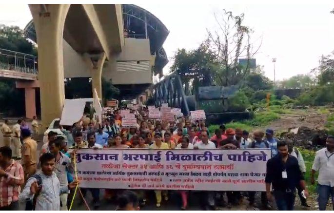 "... So give us compensation!", Tenants march at CIDCO headquarters | "... म्हणून आम्हाला नुकसान भरपाई द्या!", सदनिकाधारकांचा सिडको मुख्यालयावर मोर्चा