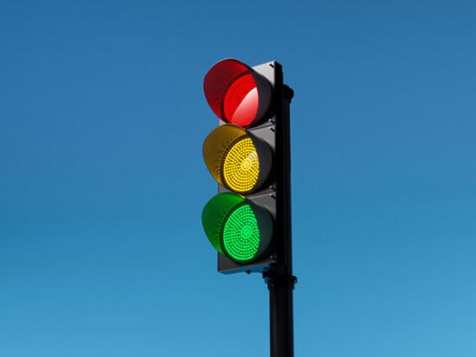Amravati city has a population of one million; 'Traffic signal' only five! | अमरावती शहराची लोकसंख्या दहा लाख; 'ट्रॅफिक सिग्नल' केवळ पाच ! Amravati city has a population of one million; 'Traffic signal' only five! | अमरावती शहराची लोकसंख्या दहा लाख; 'ट्रॅफिक सिग्नल' केवळ पाच !