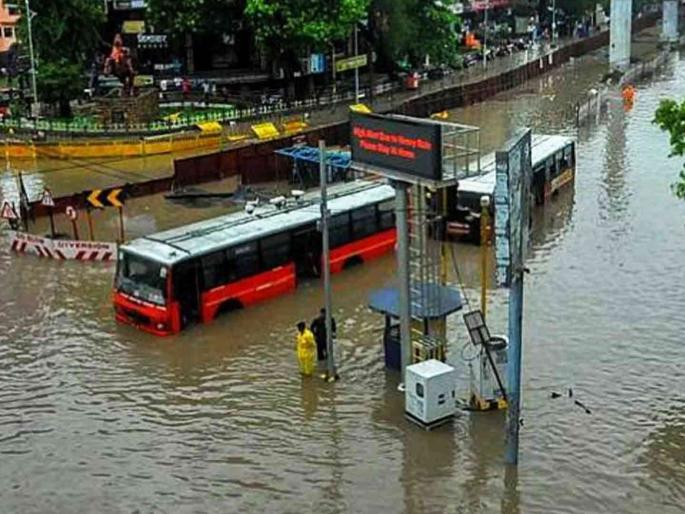 Heavy rains lash Vidarbha; 217 mm rain in Nagpur city in 6 hours. | विदर्भात मुसळधार पावसाचा तडाखा; नागपूर शहरात ६ तासात २१७ मि.मी. पाऊस Heavy rains lash Vidarbha; 217 mm rain in Nagpur city in 6 hours. | विदर्भात मुसळधार पावसाचा तडाखा; नागपूर शहरात ६ तासात २१७ मि.मी. पाऊस