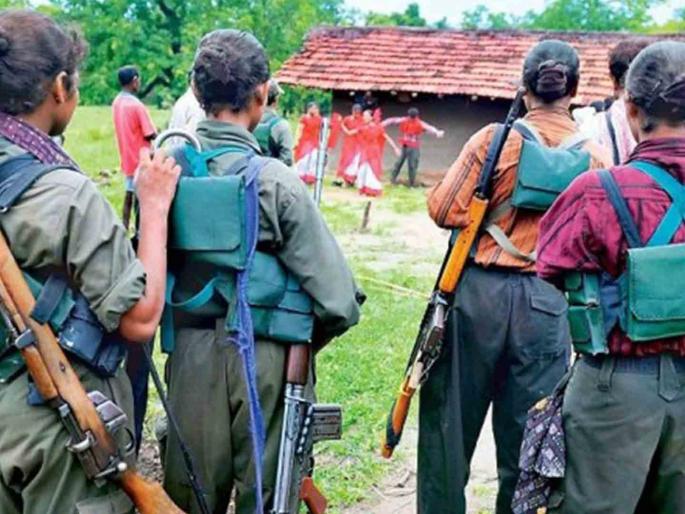 Brutal killing of a surrendered Naxalite by firing bullets | आत्मसमर्पित नक्षल्याची गोळ्या झाडून निर्घृण हत्या Brutal killing of a surrendered Naxalite by firing bullets | आत्मसमर्पित नक्षल्याची गोळ्या झाडून निर्घृण हत्या
