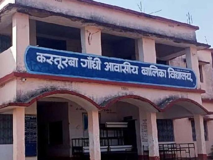 Thousands of contract employees in the state are waiting for the committee | राज्यातील हजारो कंत्राटी कर्मचाऱ्यांना समितीची प्रतीक्षा Thousands of contract employees in the state are waiting for the committee | राज्यातील हजारो कंत्राटी कर्मचाऱ्यांना समितीची प्रतीक्षा