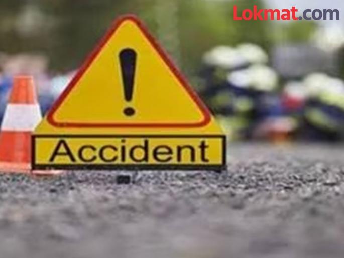 'Hit and run' at a speed of 150 km in Nagpur...the thrill of an expensive car in the middle of the night, three vehicles were blown away at a speed of 150 km | नागपुरात दीडशेच्या स्पीडवर ‘हिट ॲंड रन’...मध्यरात्री महागड्या कारचा थरार, दीडशेच्या स्पीडने येत तीन वाहनांना उडविले 'Hit and run' at a speed of 150 km in Nagpur...the thrill of an expensive car in the middle of the night, three vehicles were blown away at a speed of 150 km | नागपुरात दीडशेच्या स्पीडवर ‘हिट ॲंड रन’...मध्यरात्री महागड्या कारचा थरार, दीडशेच्या स्पीडने येत तीन वाहनांना उडविले