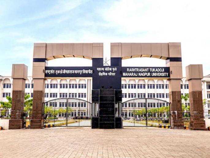 Not even one percent of the university's budget goes to research. | विद्यापीठाच्या बजेटपैकी एक टक्काही संशाेधनास मिळत नाही Not even one percent of the university's budget goes to research. | विद्यापीठाच्या बजेटपैकी एक टक्काही संशाेधनास मिळत नाही