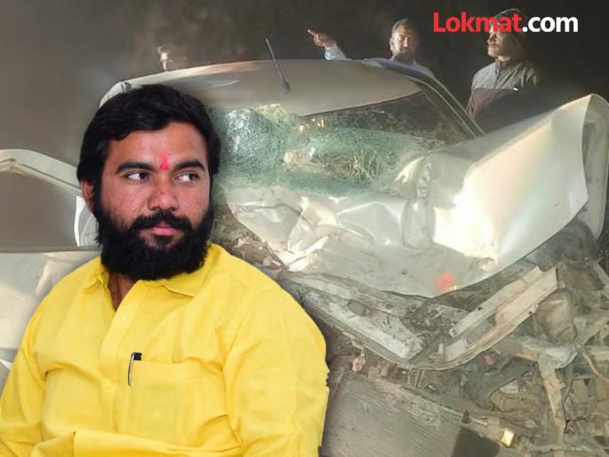 Two cars collide head-on near Chandansawargaon; Three killed, one seriously injured | चंदनसावरगावजवळ दोन कारची समोरासमोर धडक; तीन ठार, एक गंभीर जखमी Two cars collide head-on near Chandansawargaon; Three killed, one seriously injured | चंदनसावरगावजवळ दोन कारची समोरासमोर धडक; तीन ठार, एक गंभीर जखमी