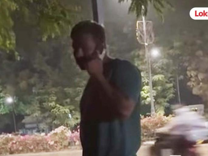 The height of perversion in Nagpur, man masturbate by looking at young women on the street | नागपुरात विकृतीचा कळस, भर रस्त्यावर तरुणींकडे पाहत हस्तमैथुन