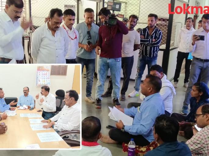Fraud in Anganwadi recruitment process; Opposition stages sit-in protest | अंगणवाडी भरती प्रक्रियेत घोळ; विरोधकांचे धरणे आंदोलन Fraud in Anganwadi recruitment process; Opposition stages sit-in protest | अंगणवाडी भरती प्रक्रियेत घोळ; विरोधकांचे धरणे आंदोलन