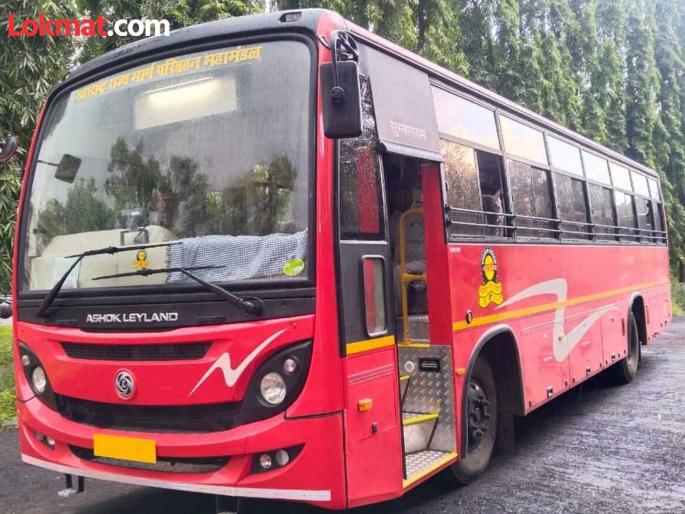 If the bus breaks down, now travel by AC bus with the same ticket | बस बिघडल्यास त्याच तिकिटात करा आता एसी बसने प्रवास If the bus breaks down, now travel by AC bus with the same ticket | बस बिघडल्यास त्याच तिकिटात करा आता एसी बसने प्रवास