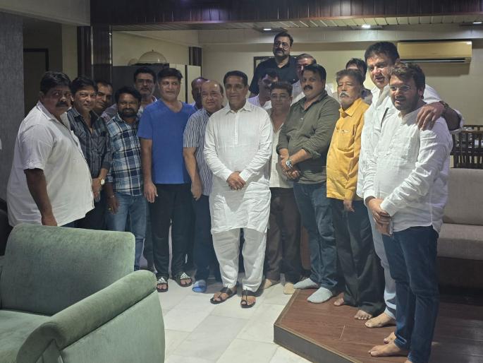 Pappu Kalani's meeting in Ulhasnagar in the backdrop of the municipal elections | महापालिका निवडणुकीच्या पार्श्वभूमीवर उल्हासनगरमध्ये पप्पू कलानी यांचं बैठकसत्र, विरोधकांच्या पोटात गोळा Pappu Kalani's meeting in Ulhasnagar in the backdrop of the municipal elections | महापालिका निवडणुकीच्या पार्श्वभूमीवर उल्हासनगरमध्ये पप्पू कलानी यांचं बैठकसत्र, विरोधकांच्या पोटात गोळा