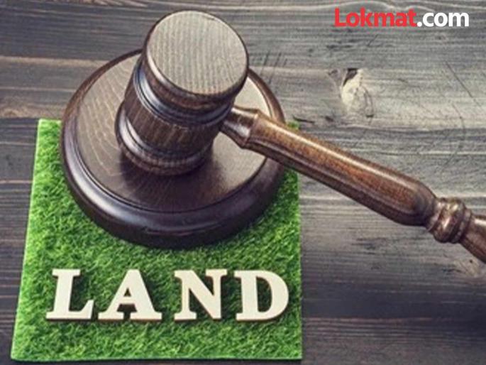 Police protect land grabbing mafia, evicts landowner | जमीन हडपणाऱ्या भूमाफियाला पोलिसांचे संरक्षण, जमीनमालकालाच केले बेदखल Police protect land grabbing mafia, evicts landowner | जमीन हडपणाऱ्या भूमाफियाला पोलिसांचे संरक्षण, जमीनमालकालाच केले बेदखल