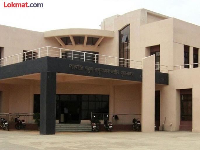 Why are students dropping out of Hindi universities? 500 students dropped out in six years | हिंदी विश्वविद्यापीठातून विद्यार्थी का होत आहेत 'ड्रॉप आऊट' ? सहा वर्षांत ५०० विद्यार्थ्यांनी शिक्षण सोडले Why are students dropping out of Hindi universities? 500 students dropped out in six years | हिंदी विश्वविद्यापीठातून विद्यार्थी का होत आहेत 'ड्रॉप आऊट' ? सहा वर्षांत ५०० विद्यार्थ्यांनी शिक्षण सोडले