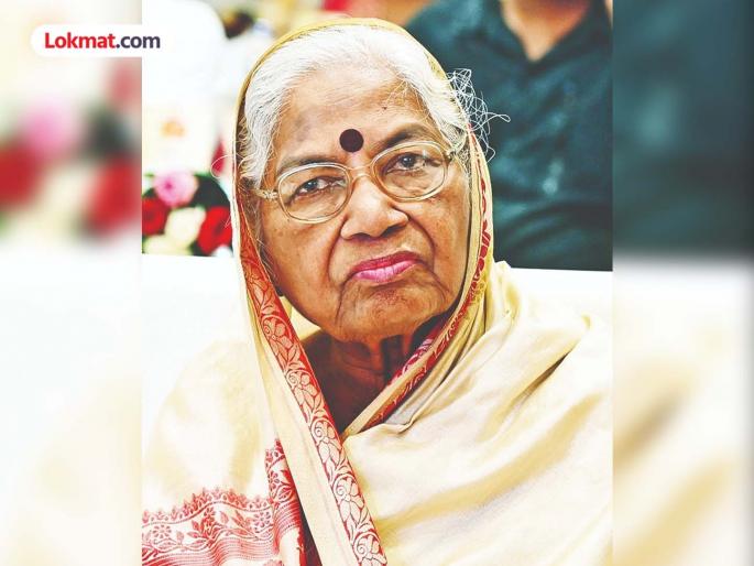 Former Supreme Court Justice Bhushan Gavai's mother is a D.Litt. from Amravati University. | सर्वोच्च न्यायालयाचे माजी न्यायमूर्ती भूषण गवई यांच्या मातोश्रींना अमरावती विद्यापीठाचे डी.लिट. Former Supreme Court Justice Bhushan Gavai's mother is a D.Litt. from Amravati University. | सर्वोच्च न्यायालयाचे माजी न्यायमूर्ती भूषण गवई यांच्या मातोश्रींना अमरावती विद्यापीठाचे डी.लिट.