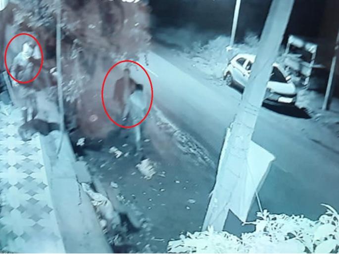 Cash was not found after breaking the medical shop; Thieves stole condom packets, perfume bottles | मेडिकल शॉपी फोडून रोकड भेटली नाही; चोरट्यांनी कंडोमची पाकिटे, परफ्युम बॉटेल्स पळवल्या