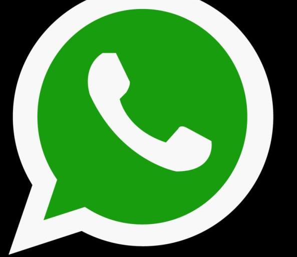 Family giant gathering on social media | सोशल मिडीयावर जमतोय कौटुंबिक गोतावळा