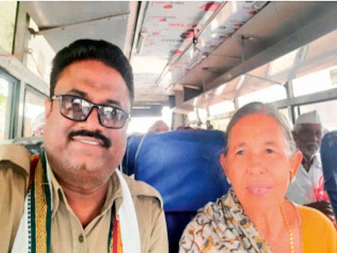 The son Anil Patil became a minister, yet the mother traveled only by ST | मुलगा मंत्री झाला, तरीही आईचा एसटीनेच प्रवास...; सोशल मीडियावर कौतुकांचा वर्षाव The son Anil Patil became a minister, yet the mother traveled only by ST | मुलगा मंत्री झाला, तरीही आईचा एसटीनेच प्रवास...; सोशल मीडियावर कौतुकांचा वर्षाव