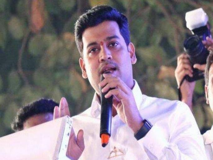 5th-6th route needs to be extended to Mumbai; Reduce AC local fares -MP Shrikant Shinde | पाचवी-सहावी मार्गिका मुंबईपर्यंत नेण्याची गरज; एसी लोकलचे भाडे कमी करा- श्रीकांत शिंदे 5th-6th route needs to be extended to Mumbai; Reduce AC local fares -MP Shrikant Shinde | पाचवी-सहावी मार्गिका मुंबईपर्यंत नेण्याची गरज; एसी लोकलचे भाडे कमी करा- श्रीकांत शिंदे