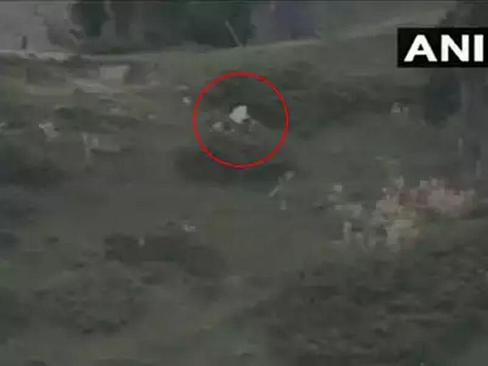 Video: Pakistan Army raises white flag at LoC to recover bodies of its Punjabi soldiers killed by Indian Army | Video: पाकिस्ताननं LoC वर फडकवलं पांढरं निशाण; भारतीय लष्करानं जिंकली मनं Video: Pakistan Army raises white flag at LoC to recover bodies of its Punjabi soldiers killed by Indian Army | Video: पाकिस्ताननं LoC वर फडकवलं पांढरं निशाण; भारतीय लष्करानं जिंकली मनं
