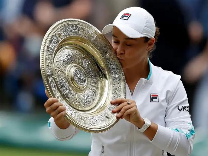 Wimbledon australia ashleigh barty becomes Wimbledon champion | Wimbledon : ऑस्ट्रेलियाची अव्वल मानांकित ॲश्ले बार्टी बनली विम्बल्डन चॅम्पियन
