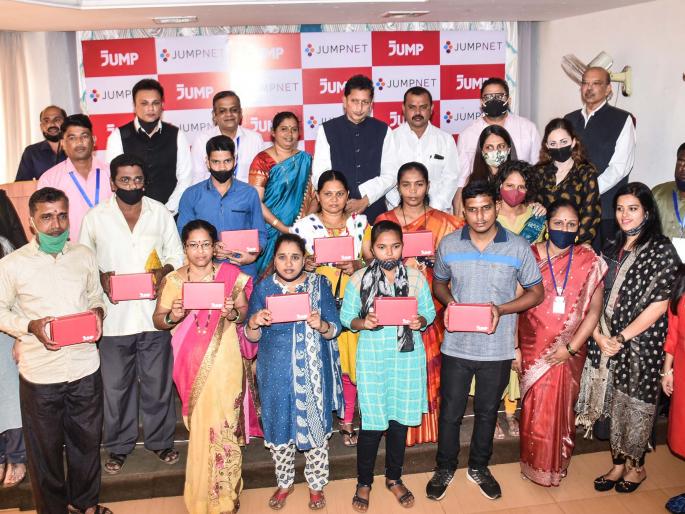 Sawantwadi will be the first city in the state to have free WiFi | मोफत वायफाय असलेले सावंतवाडी राज्यातील पहिले शहर ठरेल Sawantwadi will be the first city in the state to have free WiFi | मोफत वायफाय असलेले सावंतवाडी राज्यातील पहिले शहर ठरेल