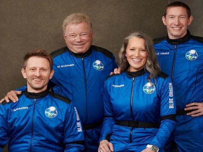 Actor William Shatner made history, becoming the world's oldest person to travel in space | अभिनेते विल्यम शॅटनरने रचला इतिहास, बनले अंतराळात प्रवास करणारे जगातील सर्वात वयोवृद्ध व्यक्ती Actor William Shatner made history, becoming the world's oldest person to travel in space | अभिनेते विल्यम शॅटनरने रचला इतिहास, बनले अंतराळात प्रवास करणारे जगातील सर्वात वयोवृद्ध व्यक्ती