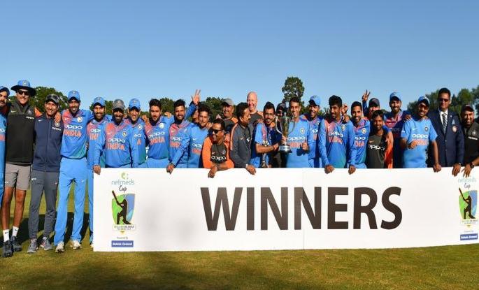 INDIAvsIRELAND T-20 LIVE: Virat Kohli after 9 runs | INDIAvsIRELAND T-20 LIVE : भारताचा आयर्लंडवर 143 धावांनी विजय