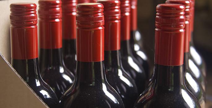 police,action,wine,waghadi,connection | पोलिसांनी जप्त केलेल्या मद्यसाठ्याचे वाघाडी कनेक्शन?