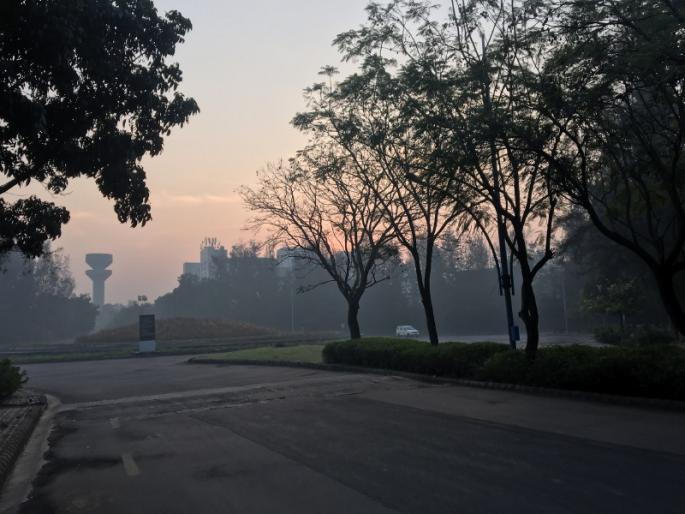 Pink cold and fog during Diwali the weather in the state will be dry after Saturday | दिवाळीत गुलाबी थंडी अन् धुकेही, शनिवारनंतर राज्यातील हवामान होणार कोरडे Pink cold and fog during Diwali the weather in the state will be dry after Saturday | दिवाळीत गुलाबी थंडी अन् धुकेही, शनिवारनंतर राज्यातील हवामान होणार कोरडे