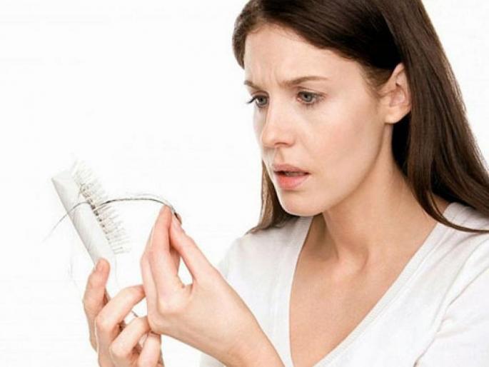 Hair falls the most in winter, Follow these tips to avoid hair fall | हिवाळ्यात अधिक होते केसगळतीची समस्या, 'या' घरगुती उपायांनी घ्या काळजी!