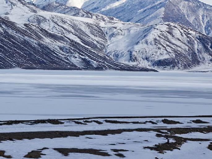 Leh's mercury dropped to minus 13.8 degrees Celsius | लेहचा पारा उणे १३.८ अंशांवर  Leh's mercury dropped to minus 13.8 degrees Celsius | लेहचा पारा उणे १३.८ अंशांवर