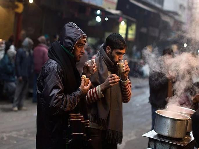 Garva is growing; Hoodhoodie to the Mumbaikars in Sugar Zop | गारवा वाढतोय; साखरझोपेतील मुंबईकरांना हुडहुडी Garva is growing; Hoodhoodie to the Mumbaikars in Sugar Zop | गारवा वाढतोय; साखरझोपेतील मुंबईकरांना हुडहुडी