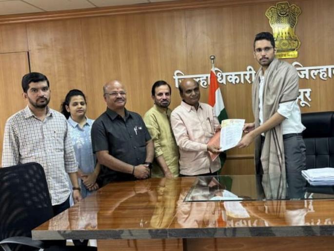 Provide facilities for theater lovers at Northcote Grounds; Demand of meeting officers | नॉर्थकोट मैदानात नाट्यप्रेमींसाठी द्या सुविधा; संमेलन पदाधिकाऱ्यांची मागणी Provide facilities for theater lovers at Northcote Grounds; Demand of meeting officers | नॉर्थकोट मैदानात नाट्यप्रेमींसाठी द्या सुविधा; संमेलन पदाधिकाऱ्यांची मागणी