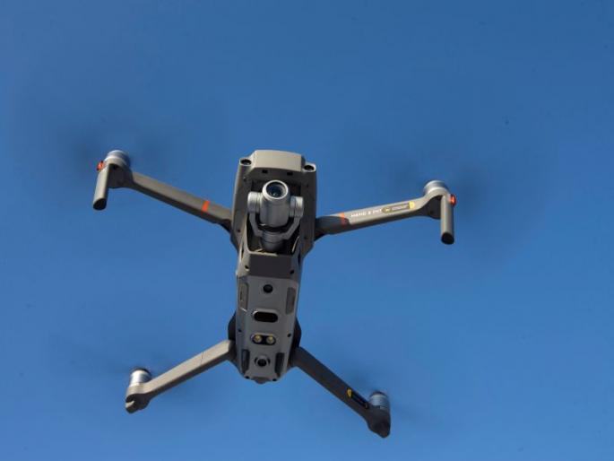 Electricity theft worth two crore caught by drone; A large cable connected to the transformer bypassing the closed meter | ड्रोनद्वारे पकडली दोन कोटींची वीजचोरी; बंद मीटरला बायपास करून ट्रान्सफॉर्मरला जोडली मोठी केबल Electricity theft worth two crore caught by drone; A large cable connected to the transformer bypassing the closed meter | ड्रोनद्वारे पकडली दोन कोटींची वीजचोरी; बंद मीटरला बायपास करून ट्रान्सफॉर्मरला जोडली मोठी केबल