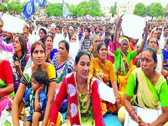 Forget about Dalit women in the white-Color women's liberation movement | पांढरपेशा स्त्रीमुक्ती चळवळीत दलित महिलांचा विसर Forget about Dalit women in the white-Color women's liberation movement | पांढरपेशा स्त्रीमुक्ती चळवळीत दलित महिलांचा विसर