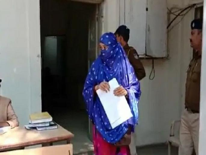 a woman accused her husband of forcibly having relationship and cheating demanded legal action | "19 वर्षांनी मोठा असलेला पती औषधे घेऊन ठेवत होता लैंगिक संबंध", पत्नीची पोलिसांत तक्रार a woman accused her husband of forcibly having relationship and cheating demanded legal action | "19 वर्षांनी मोठा असलेला पती औषधे घेऊन ठेवत होता लैंगिक संबंध", पत्नीची पोलिसांत तक्रार