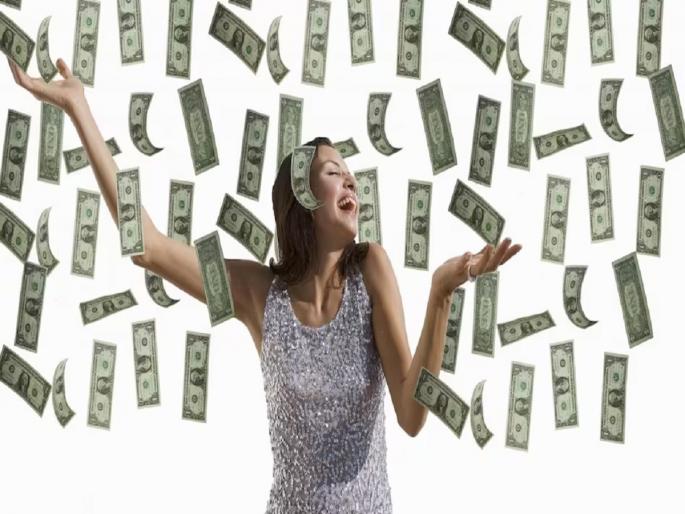 woman became a millionaire by spending rs 400 luck changed like this | याला म्हणतात नशीब! महिलेने 400 रुपये खर्च केले अन् एका झटक्यात बनली करोडपती woman became a millionaire by spending rs 400 luck changed like this | याला म्हणतात नशीब! महिलेने 400 रुपये खर्च केले अन् एका झटक्यात बनली करोडपती