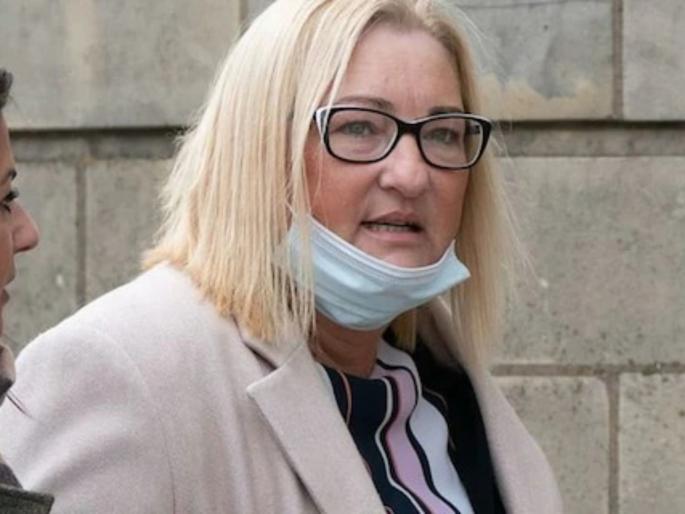 England lady jailer had affair with prisoner news got viral on intenet | अजब प्रेम की गजब कहानी! महिला जेलर अन् कैद्यामध्ये फुलले प्रेम, मेसेजेसची व्हायची देवाणघेवाण