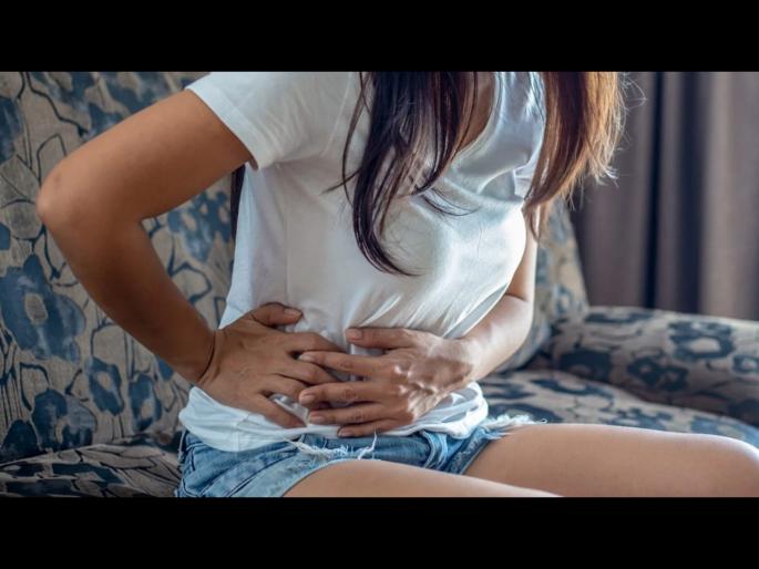 Woman has a needle and thread stuck inside was pain for 11 years | 11 वर्षापासून दुखत होतं महिलेचं पोट, रिपोर्टमध्ये दिसली अशी वस्तू डॉक्टरही झाले हैराण! Woman has a needle and thread stuck inside was pain for 11 years | 11 वर्षापासून दुखत होतं महिलेचं पोट, रिपोर्टमध्ये दिसली अशी वस्तू डॉक्टरही झाले हैराण!
