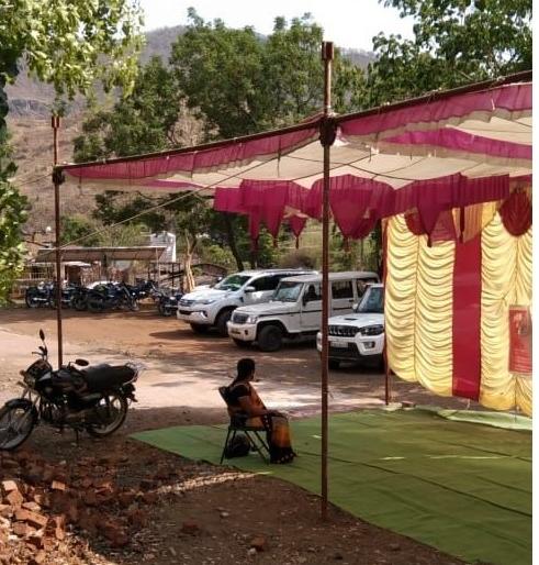 Coronavirus in Amravati; Tribals in Melghat say that vaccination kills people; Only one person was vaccinated | Coronavirus in Amravati; मेळघाटातील आदिवासी म्हणतात, लसीकरणाने माणूस मरतो; एकानेच घेतली लस Coronavirus in Amravati; Tribals in Melghat say that vaccination kills people; Only one person was vaccinated | Coronavirus in Amravati; मेळघाटातील आदिवासी म्हणतात, लसीकरणाने माणूस मरतो; एकानेच घेतली लस