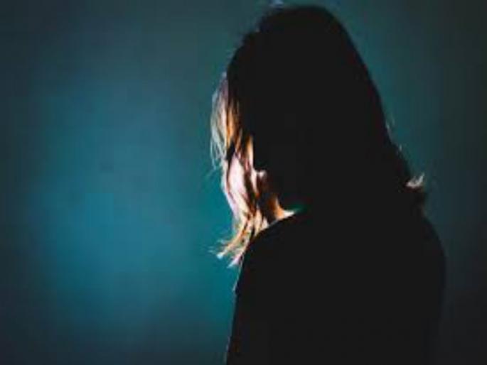 File case against father-in-law for physical and mental abuse of married woman at Talegaon Dabhade | तळेगाव दाभाडे येथे विवाहितेच्या शारीरिक व मानसिक छळप्रकरणी सासरच्यांविरोधात गुन्हा दाखल