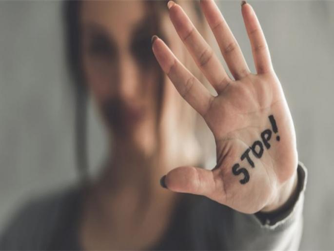 Rising levels of porn viewing depression leading to violence against women | पॉर्न पाहण्याचे वाढते प्रमाण, नैराश्य ठरतंय महिला अत्याचारांना कारणीभूत Rising levels of porn viewing depression leading to violence against women | पॉर्न पाहण्याचे वाढते प्रमाण, नैराश्य ठरतंय महिला अत्याचारांना कारणीभूत