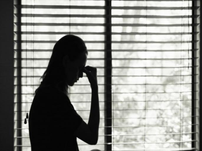 A married women was thrown out of the house for not bringing 10 lakh rupees Striking type in Baramati | माहेरून १० लाख रुपये न आणल्याने विवाहितेला काढले घराबाहेर; बारामतीतील धक्कादायक प्रकार A married women was thrown out of the house for not bringing 10 lakh rupees Striking type in Baramati | माहेरून १० लाख रुपये न आणल्याने विवाहितेला काढले घराबाहेर; बारामतीतील धक्कादायक प्रकार